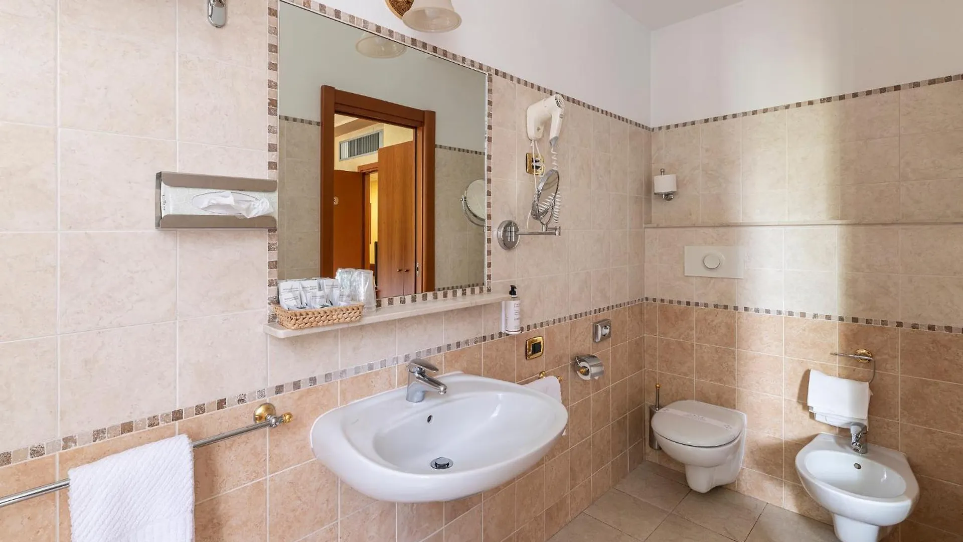 Boutique Hotel Dieci Milan Italy
